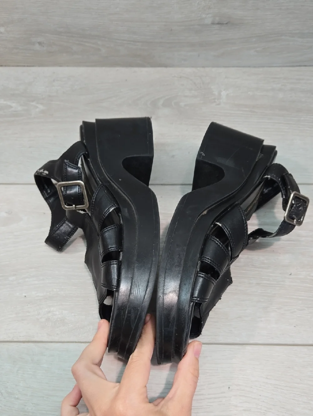 Vintage No Boundaries Women Hillary  Black Chunky Platform Sandals 90